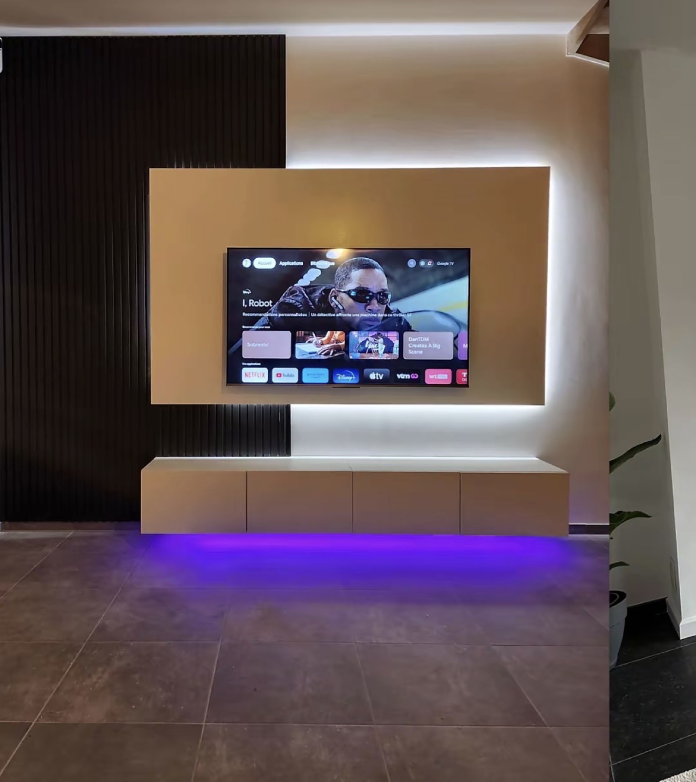 Mur TV bois et LED
